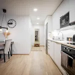Eco-apartment & Balcony Near Mall Of Tripla, Apartamento Helsinki