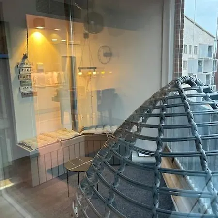 Eco-apartment & Balcony Near Mall Of Tripla,