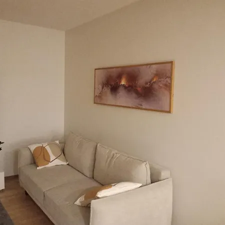 Apartment Eco-apartment & Balcony Near Mall Of Tripla,