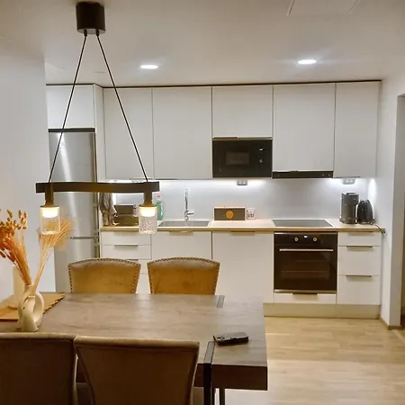 Eco-apartment & Balcony Near Mall Of Tripla, *