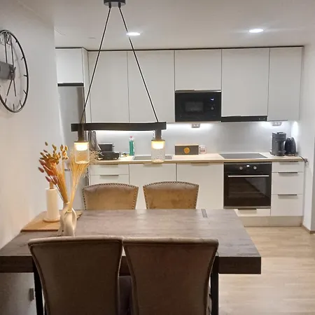 Eco-apartment & Balcony Near Mall Of Tripla, Apartment *