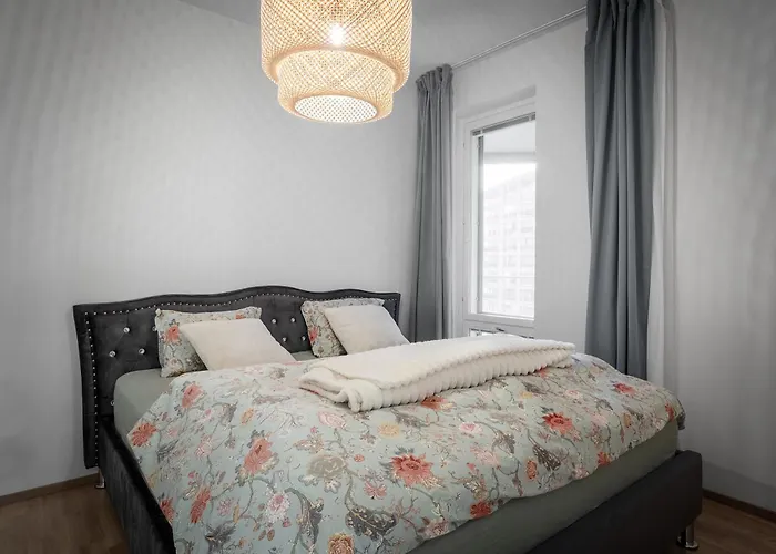 Eco-apartment & Balcony Near Mall Of Tripla,