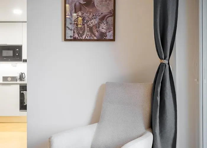 Eco-apartment & Balcony Near Mall Of Tripla, Διαμέρισμα *