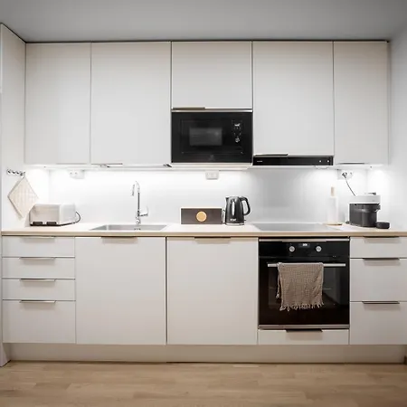 Eco-apartment & Balcony Near Mall Of Tripla, Apartman *